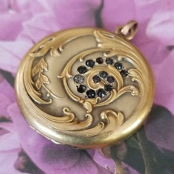 Antique Vintage Early 1900s W & SB Art Nouveau Gold Filled and Sapphire Locket - Picture 14 of 16